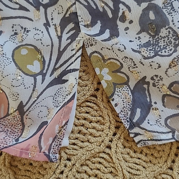 Loft Off-the-Shoulder White Floral Patterned Woven Top - Size Sm - Picture 6 of 8